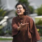 sri mulyani perluas basis pajak